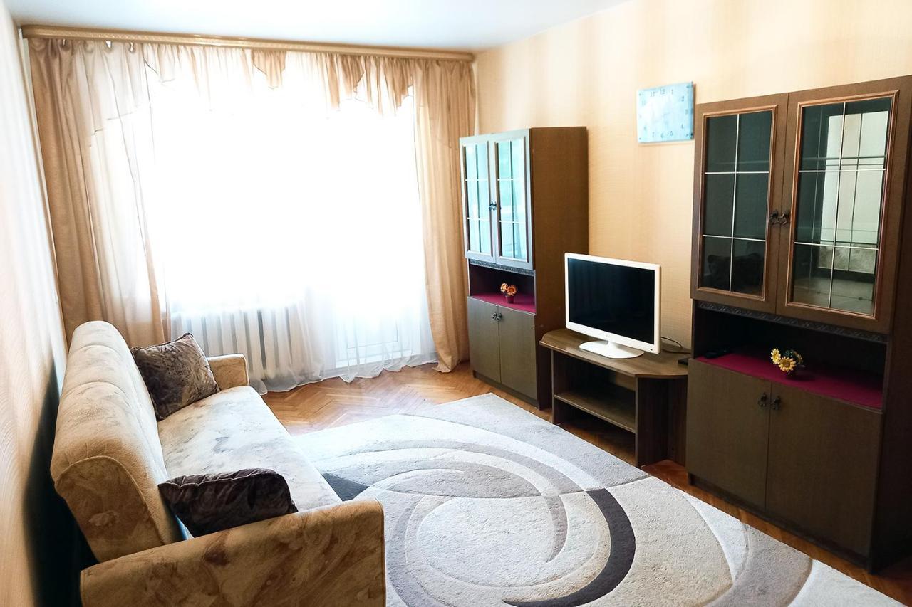 Уютная, Благоустроенная 2-Комнатная Квартира, Wifi Apartamento Babruisk Exterior foto